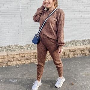 Abercrombie Leopard Relaxed Crew Sweatshirt